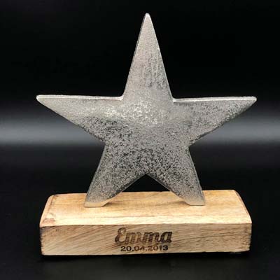 sternpatenschaft-trophaee Trophäe mit Stern für die Sternpatenschaft